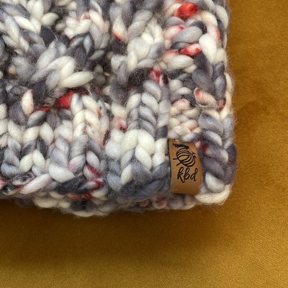 NWOT Merino Wool Toque - Picture 2 of 4